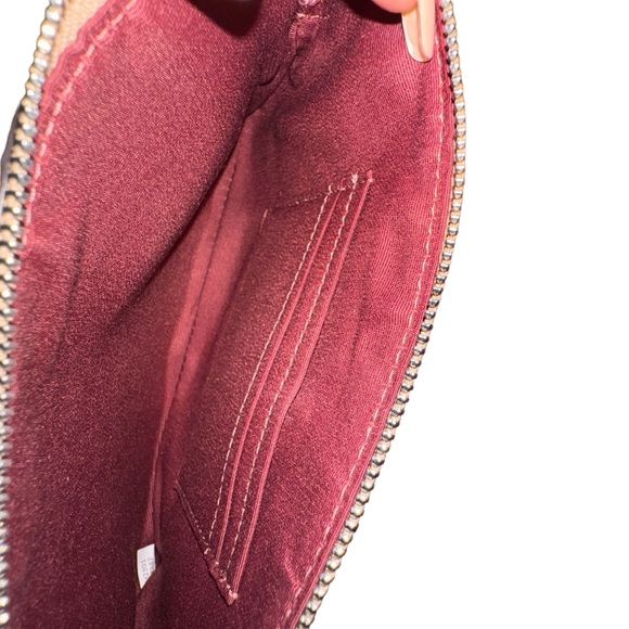 Brand new Coach wristlet - Picture 2 of 2